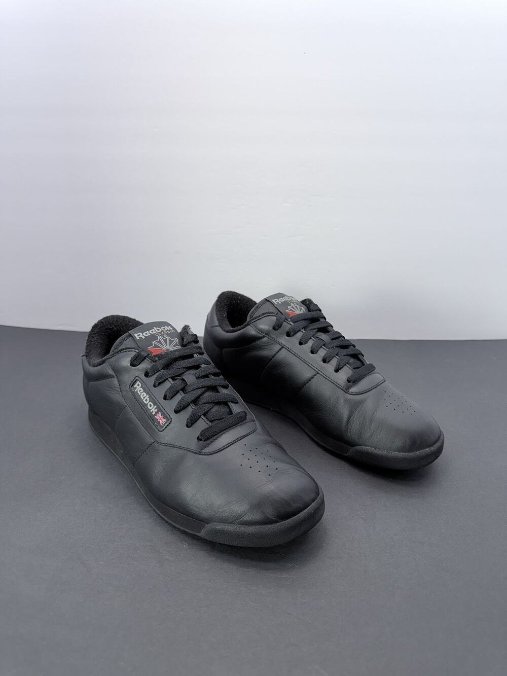 Reebok Princess Women's Shoes Black Leather Sneakers Size 10 Wide D Classic